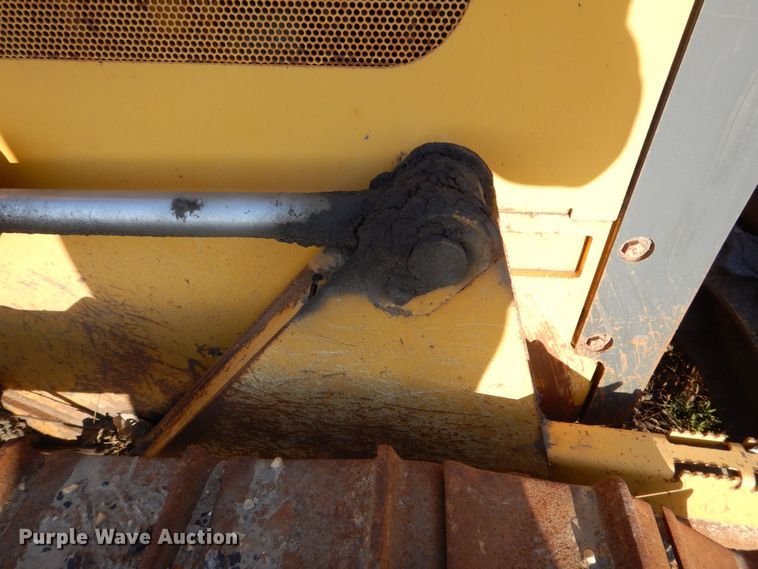 image for item MJ9811 2006 John Deere 650J LGP  dozer