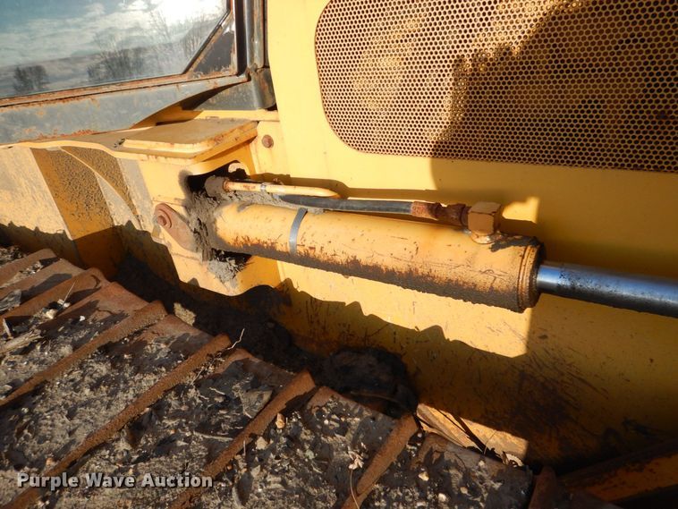 image for item MJ9811 2006 John Deere 650J LGP  dozer