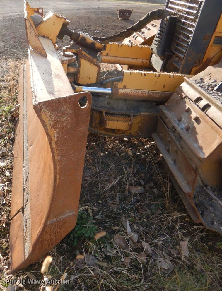 image for item MJ9811 2006 John Deere 650J LGP  dozer