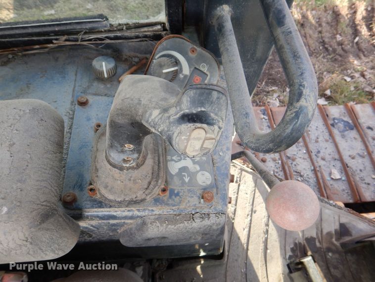 image for item MJ9811 2006 John Deere 650J LGP  dozer