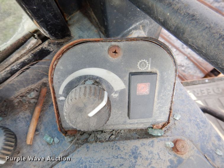 image for item MJ9811 2006 John Deere 650J LGP  dozer