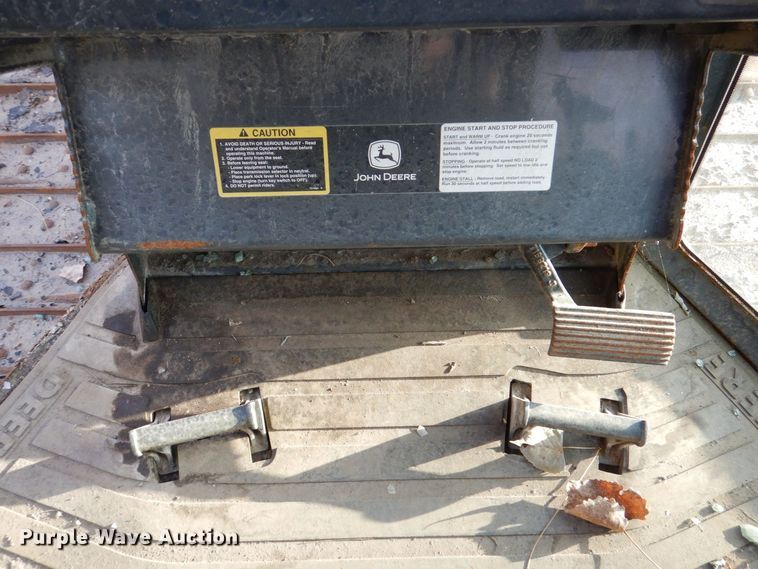 image for item MJ9811 2006 John Deere 650J LGP  dozer