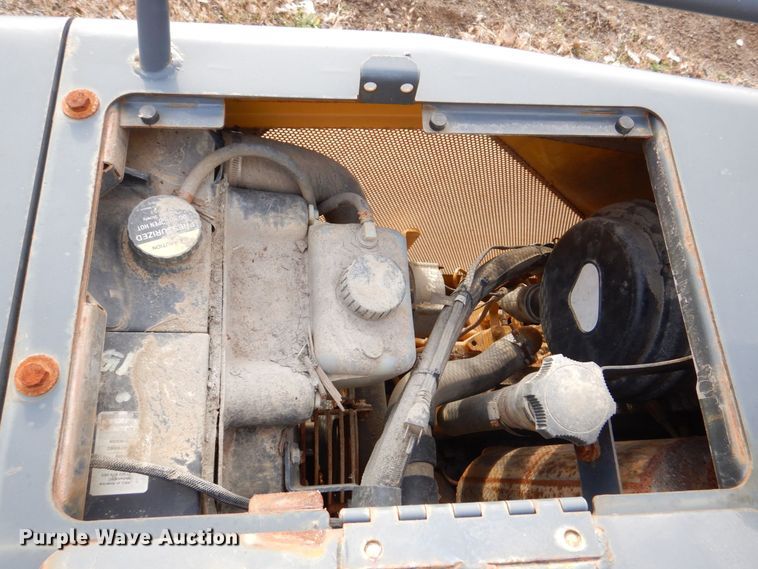 image for item MJ9811 2006 John Deere 650J LGP  dozer