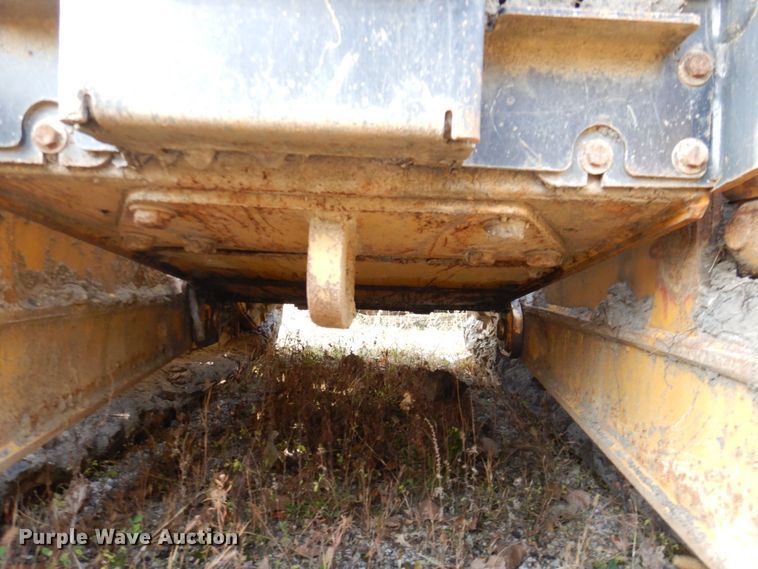 image for item MJ9811 2006 John Deere 650J LGP  dozer