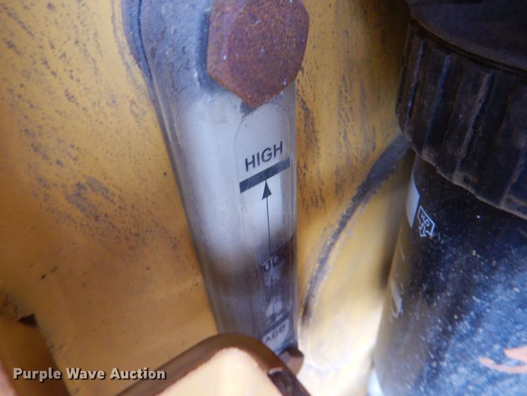 image for item MJ9811 2006 John Deere 650J LGP  dozer