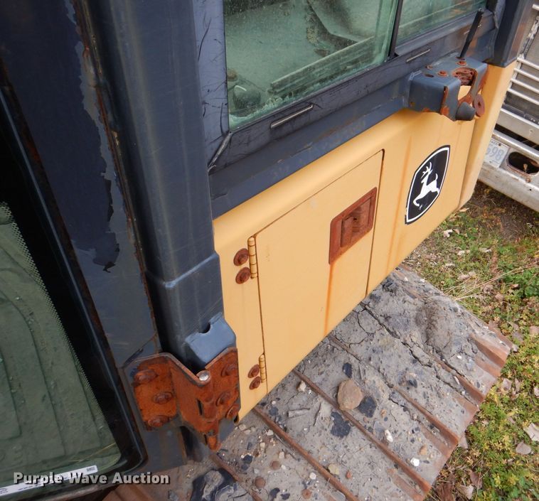 image for item MJ9811 2006 John Deere 650J LGP  dozer