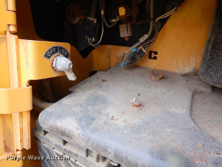 image for item MJ9811 2006 John Deere 650J LGP  dozer