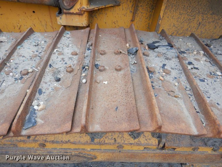 image for item MJ9811 2006 John Deere 650J LGP  dozer