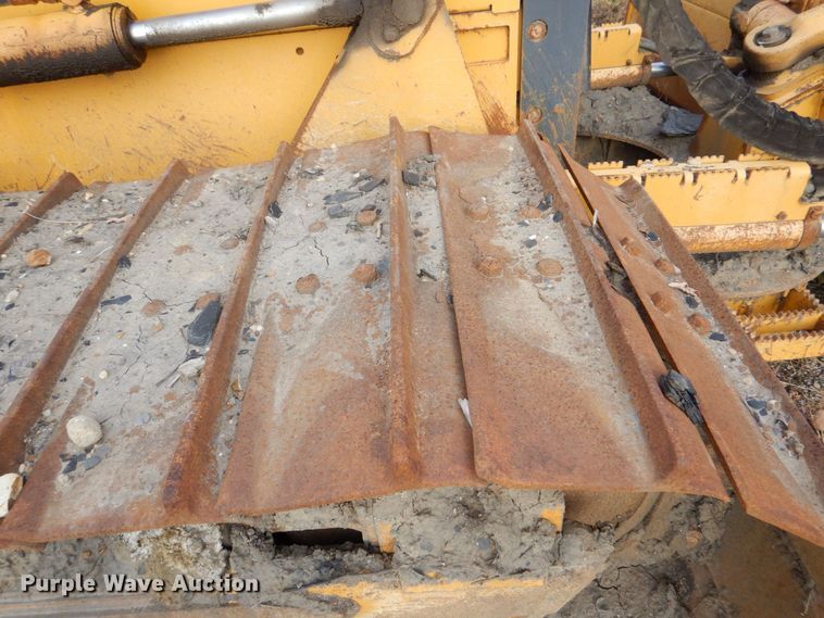 image for item MJ9811 2006 John Deere 650J LGP  dozer