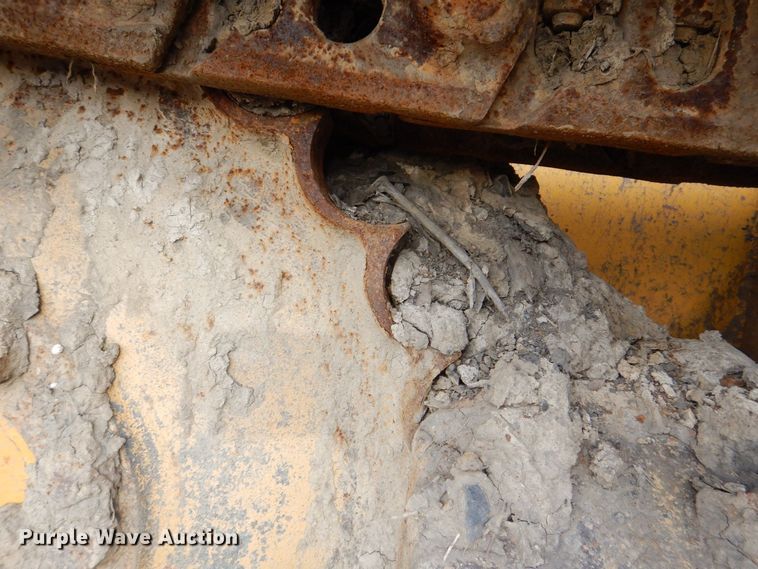 image for item MJ9811 2006 John Deere 650J LGP  dozer