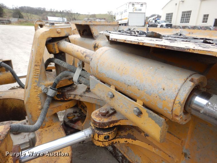 image for item MJ9814 2007 Caterpillar D6K LGP  dozer