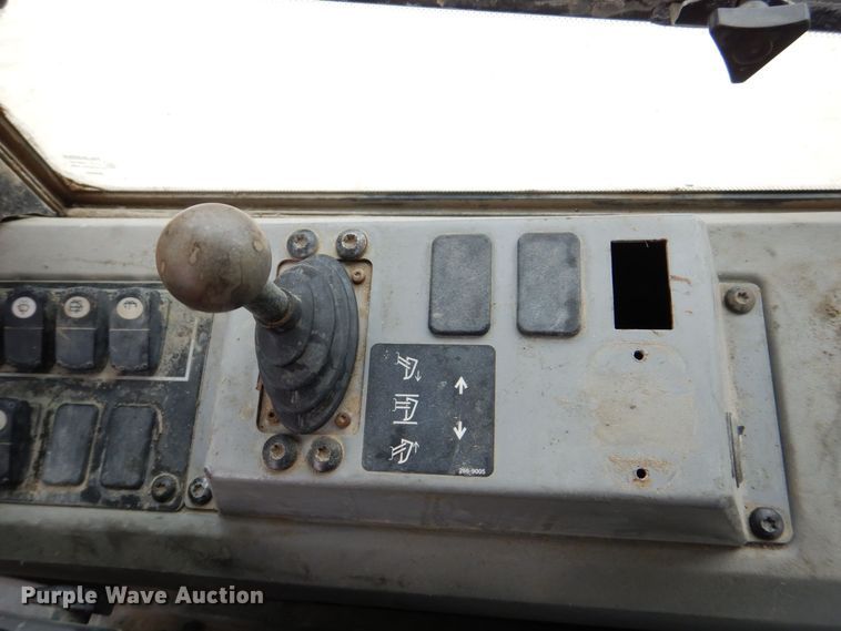 image for item MJ9814 2007 Caterpillar D6K LGP  dozer