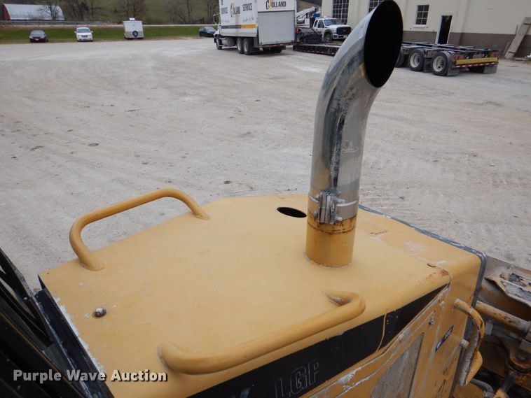 image for item MJ9814 2007 Caterpillar D6K LGP  dozer