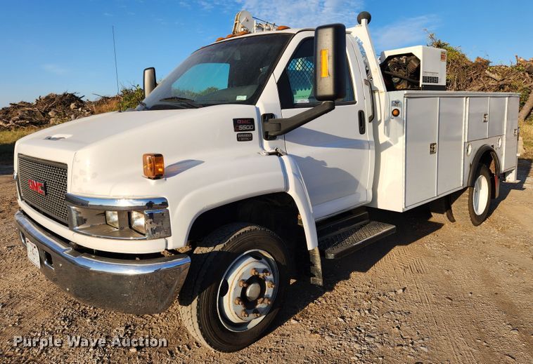 image for item MK9453 2008 GMC C5500  utility / service truck