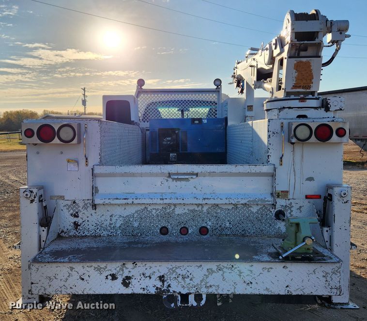 image for item MK9453 2008 GMC C5500  utility / service truck