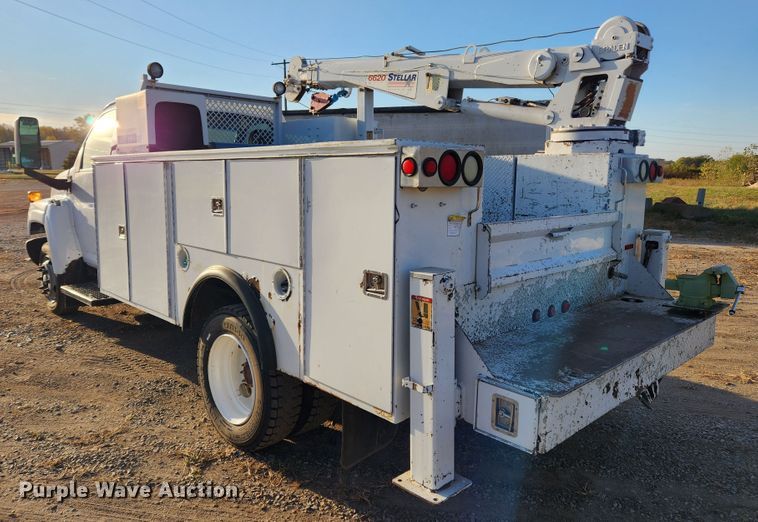 image for item MK9453 2008 GMC C5500  utility / service truck