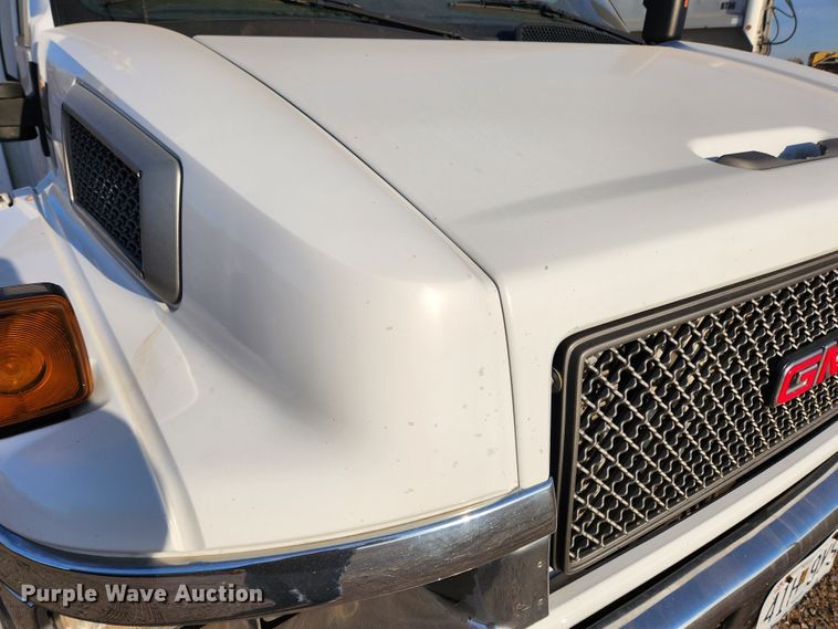 image for item MK9453 2008 GMC C5500  utility / service truck