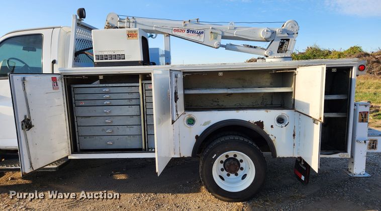 image for item MK9453 2008 GMC C5500  utility / service truck