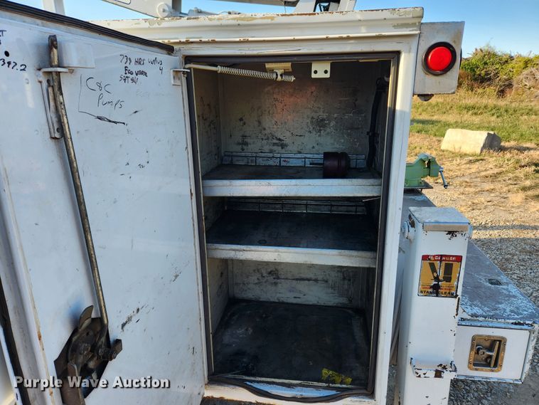 image for item MK9453 2008 GMC C5500  utility / service truck