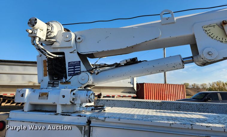 image for item MK9453 2008 GMC C5500  utility / service truck