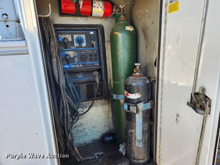 image for item MK9453 2008 GMC C5500  utility / service truck