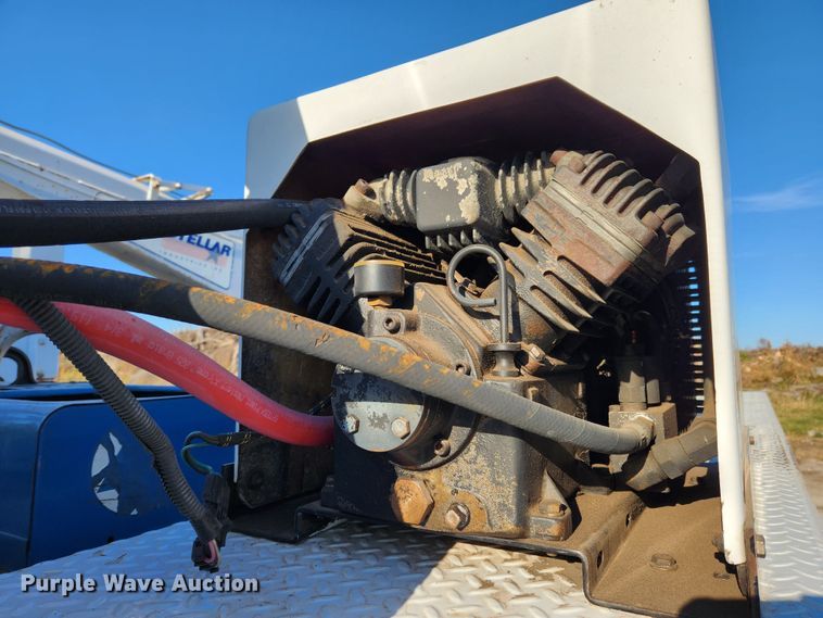 image for item MK9453 2008 GMC C5500  utility / service truck