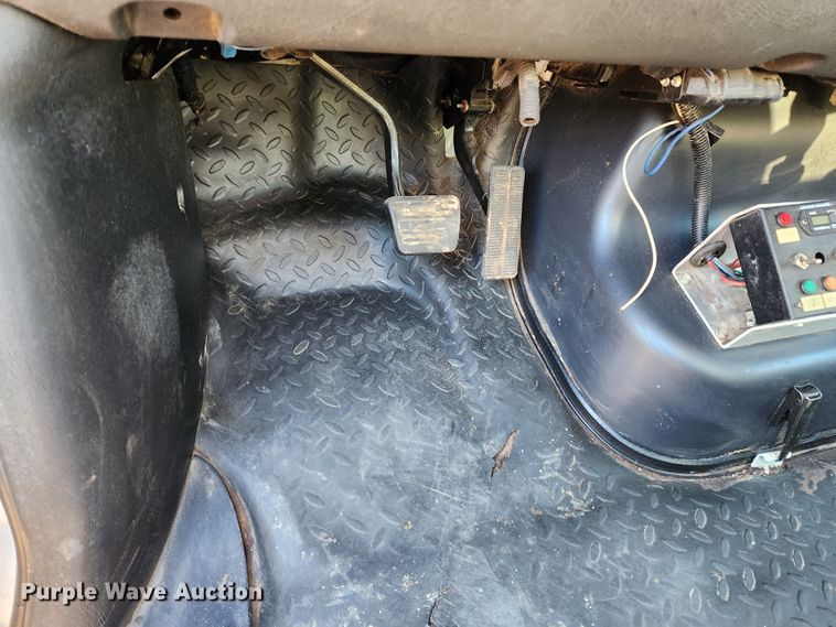 image for item MK9453 2008 GMC C5500  utility / service truck