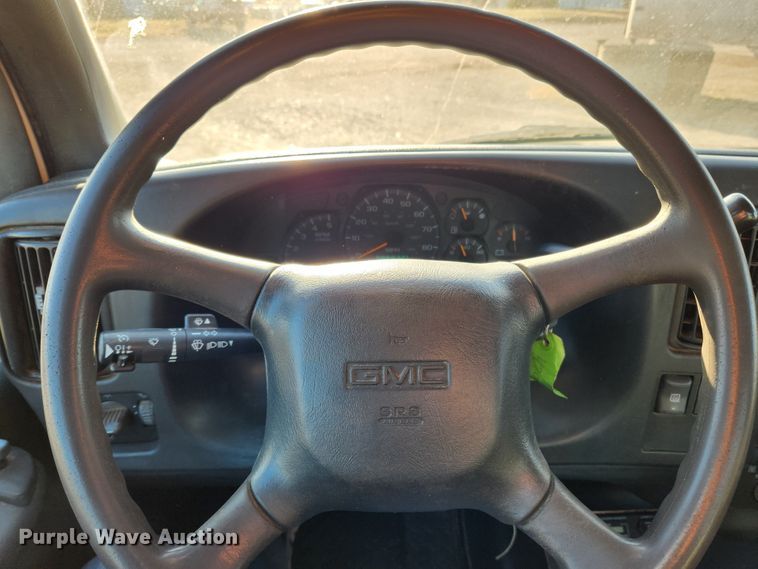 image for item MK9453 2008 GMC C5500  utility / service truck