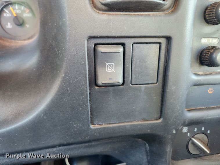 image for item MK9453 2008 GMC C5500  utility / service truck