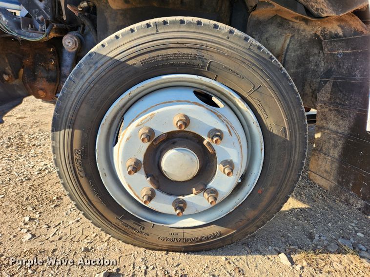 image for item MK9453 2008 GMC C5500  utility / service truck