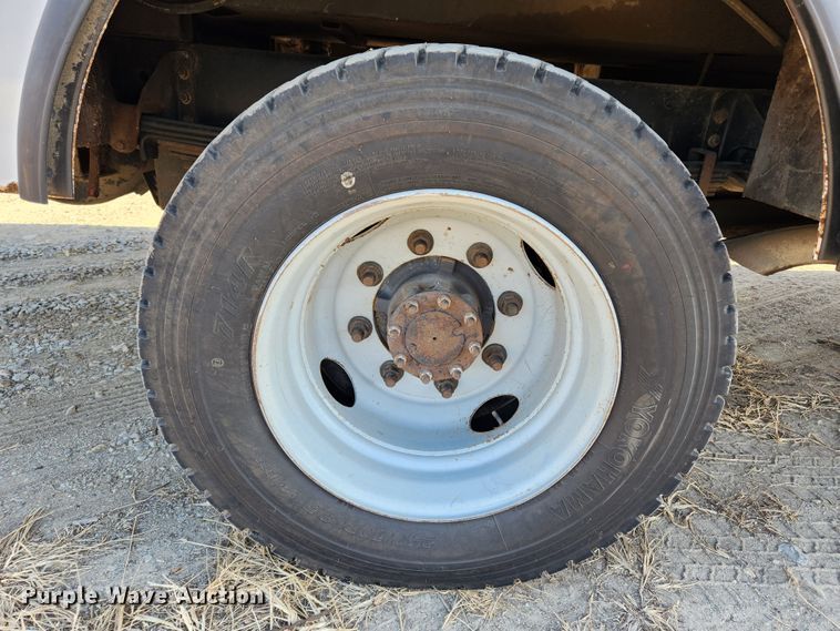 image for item MK9453 2008 GMC C5500  utility / service truck