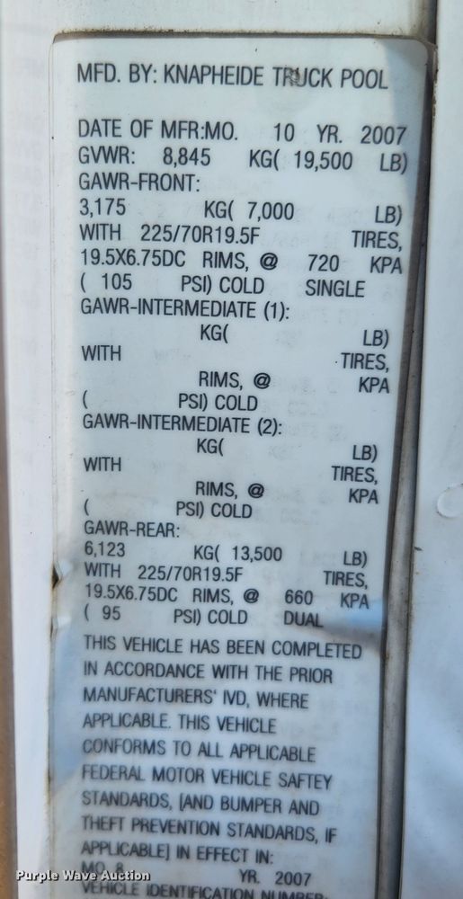 image for item MK9453 2008 GMC C5500  utility / service truck