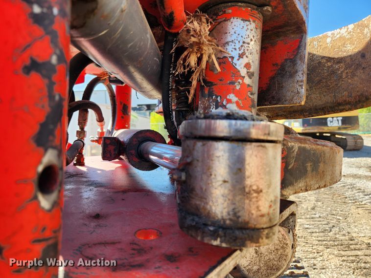 image for item MK9455 2013 Caterpillar 501HD harvester