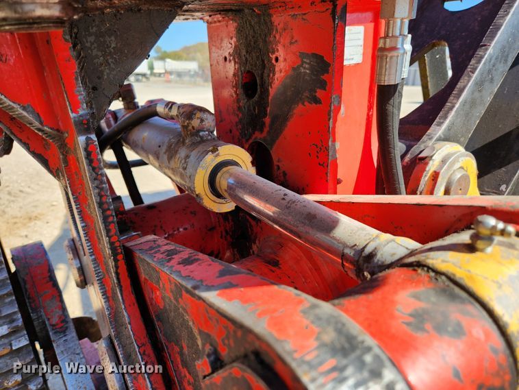 image for item MK9455 2013 Caterpillar 501HD harvester