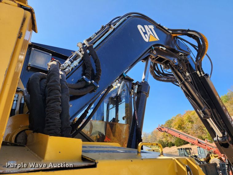 image for item MK9455 2013 Caterpillar 501HD harvester