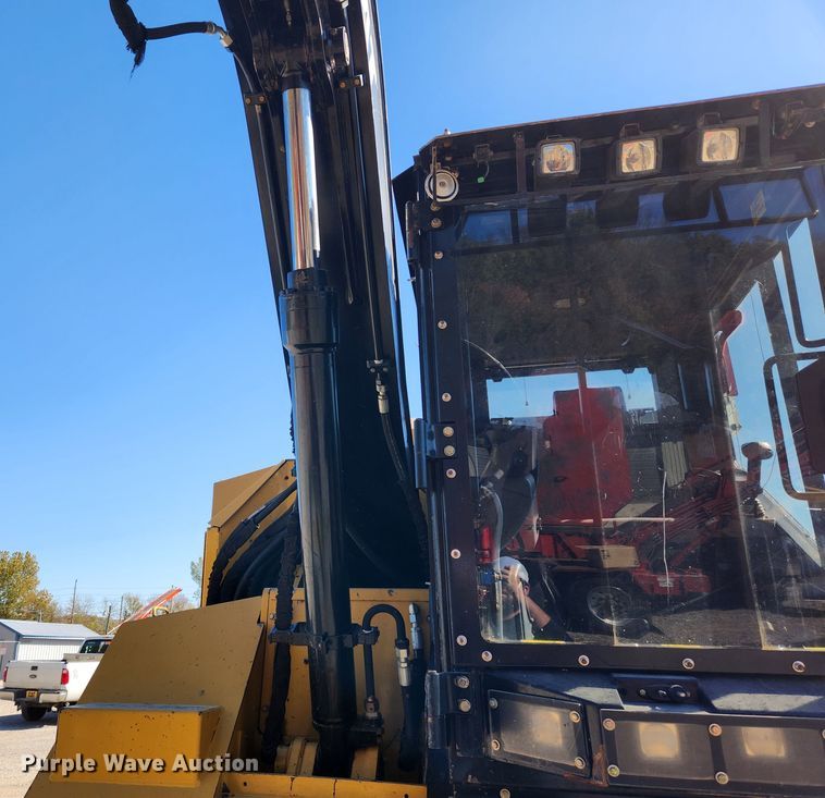 image for item MK9455 2013 Caterpillar 501HD harvester