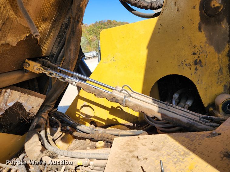 image for item MK9455 2013 Caterpillar 501HD harvester