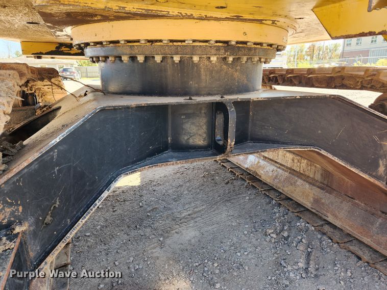 image for item MK9455 2013 Caterpillar 501HD harvester