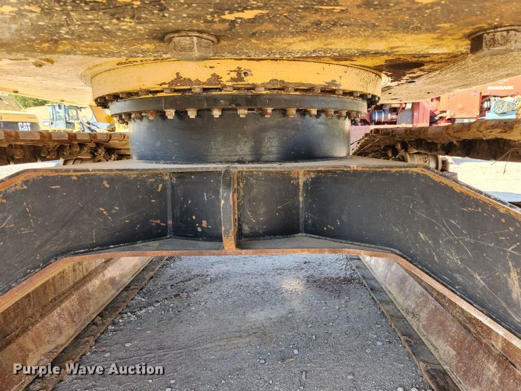 image for item MK9455 2013 Caterpillar 501HD harvester