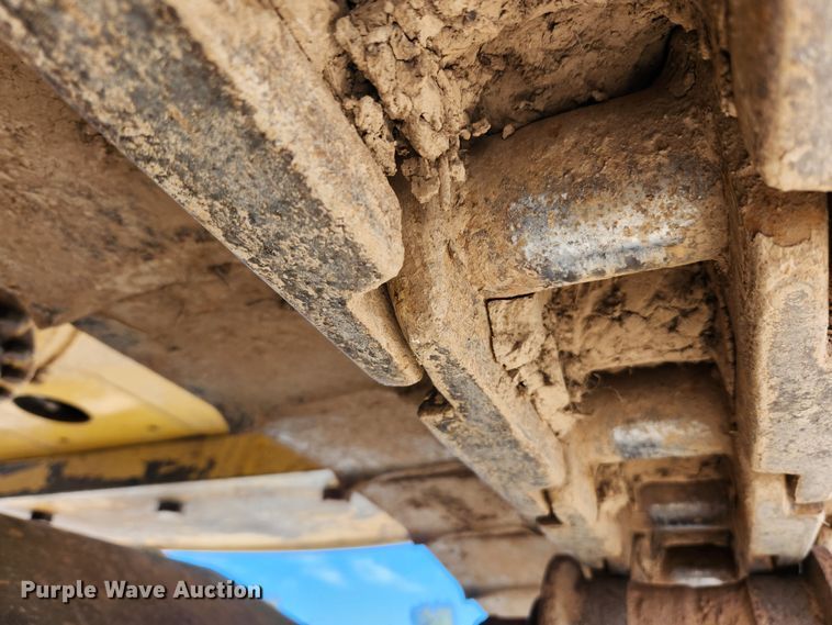 image for item MK9455 2013 Caterpillar 501HD harvester