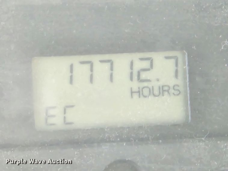 image for item MK9475 2001 Freightliner Columbia  flatbed truck