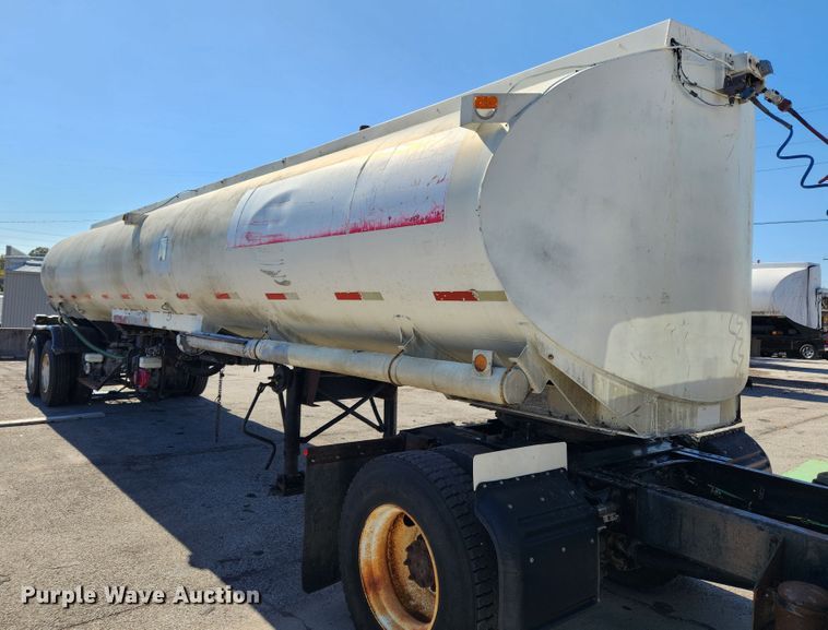 image for item MK9480 1964 Butler  tank trailer