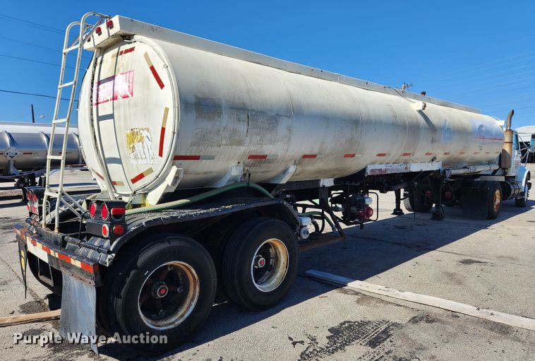 image for item MK9480 1964 Butler  tank trailer