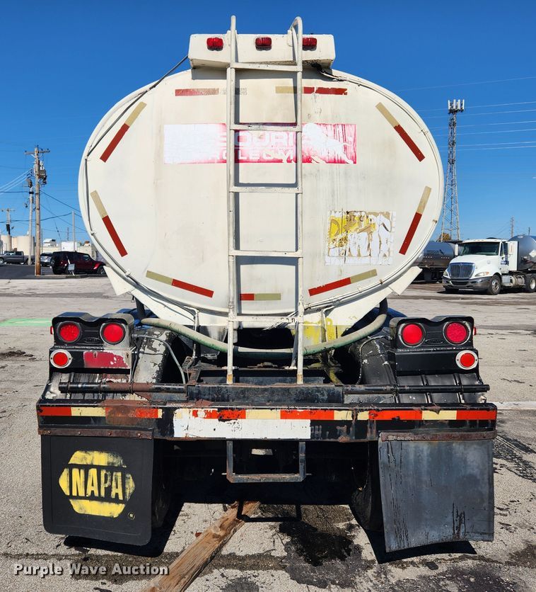 image for item MK9480 1964 Butler  tank trailer