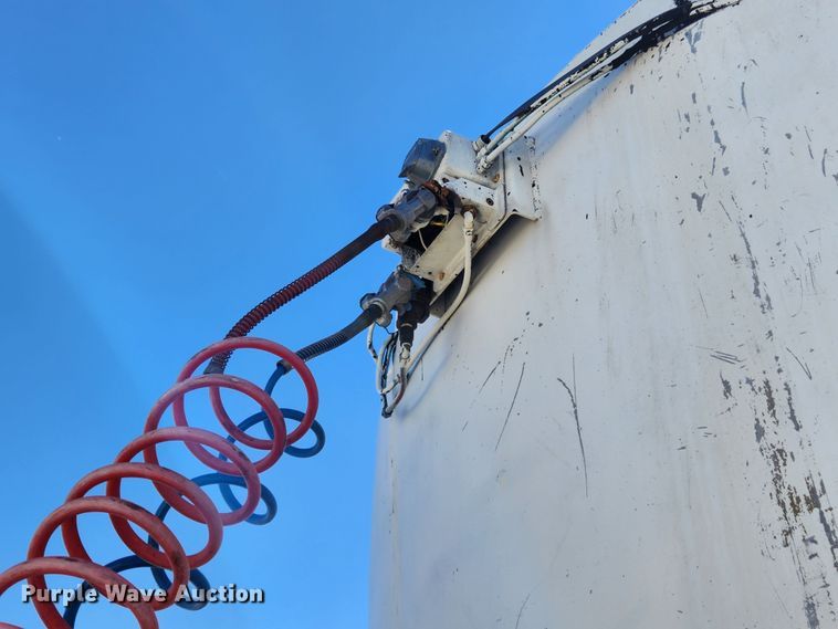 image for item MK9480 1964 Butler  tank trailer