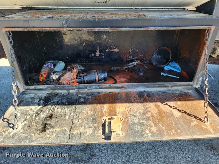 image for item MK9480 1964 Butler  tank trailer