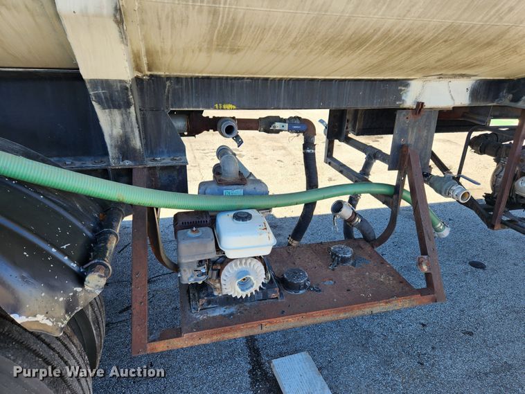 image for item MK9480 1964 Butler  tank trailer