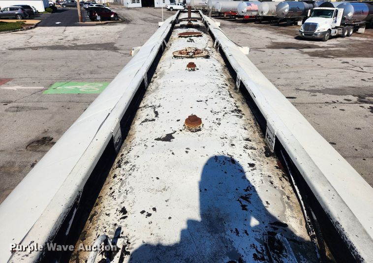 image for item MK9480 1964 Butler  tank trailer