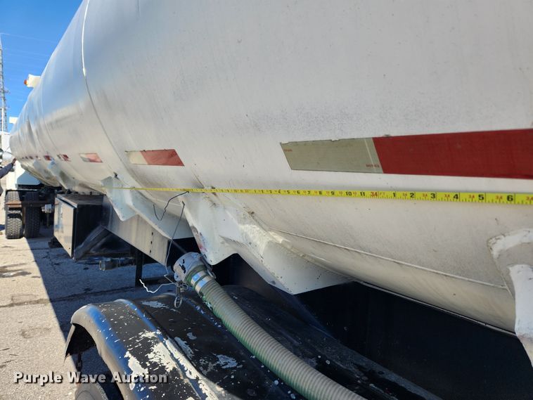 image for item MK9480 1964 Butler  tank trailer