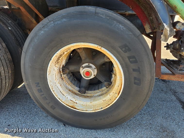 image for item MK9480 1964 Butler  tank trailer